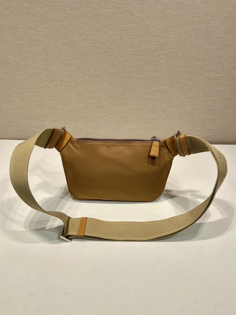 Pra*a waist chest packs